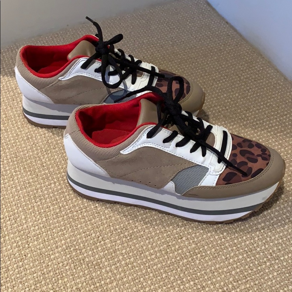 zara statement sneaker